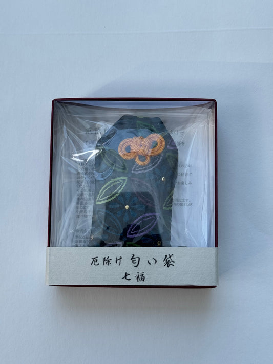 KOSAIDO Japanese incense - scented sachet to ward off evil spirits Shichihuku paperbox amulet-type